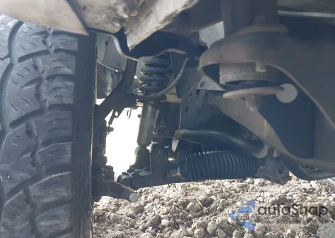 1999 Toyota Tacoma Prerunner V6 из США, поврежденный, VIN 4TASN92N9XZ441182